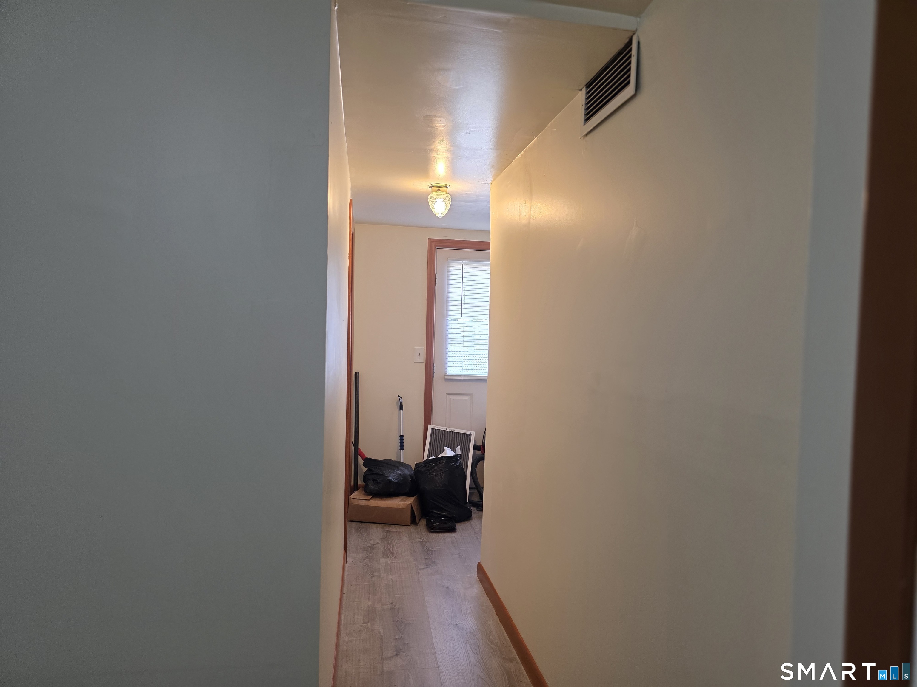 18 Colonial Village Shelton CT 06484