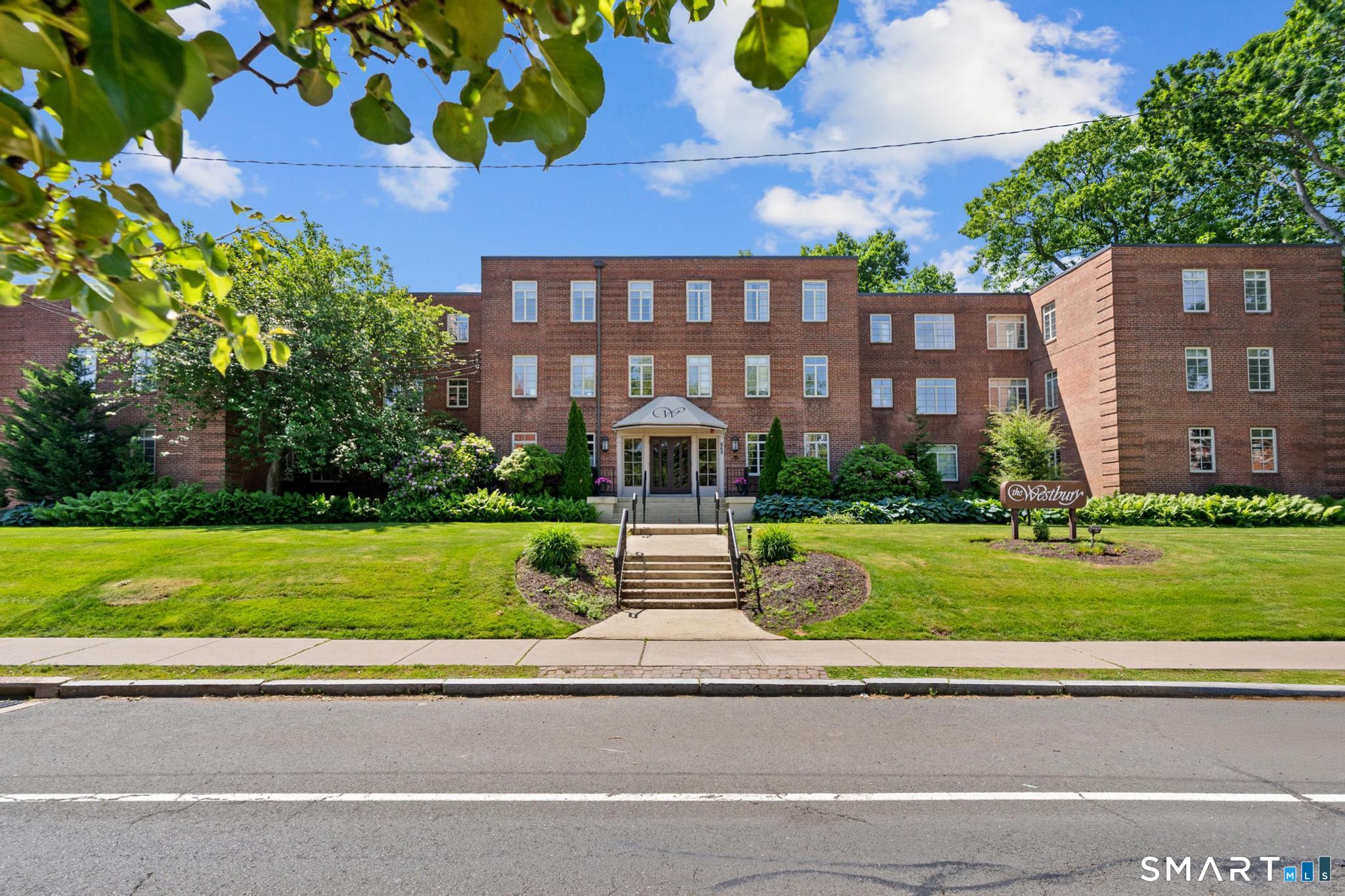 869 Farmington Avenue West Hartford CT 06119