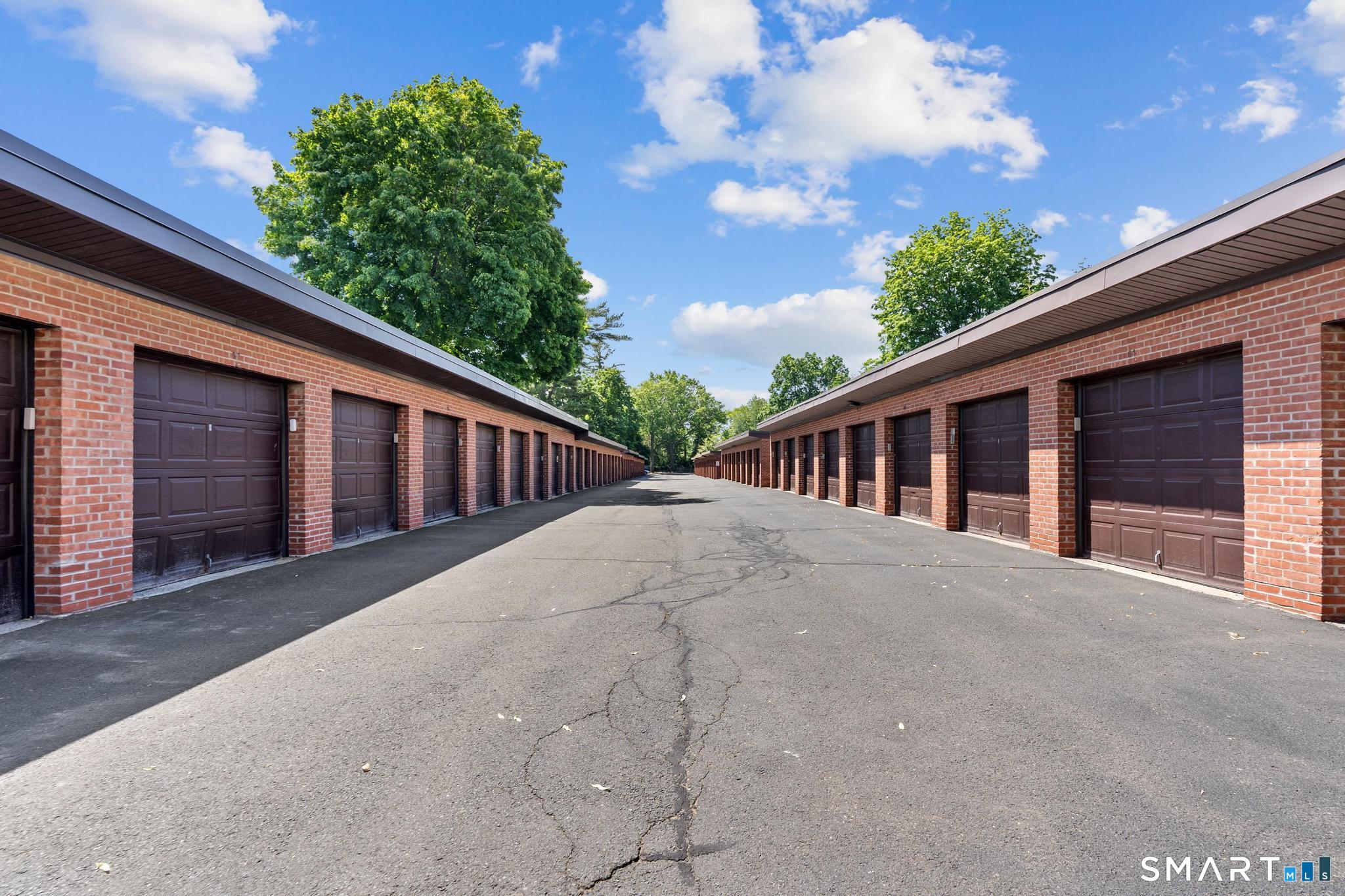 869 Farmington Avenue West Hartford CT 06119