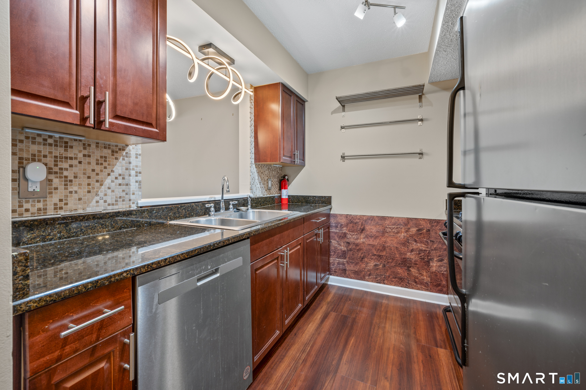 1690 Dixwell Avenue Hamden CT 06514