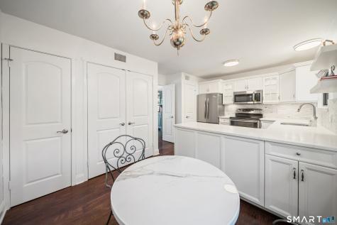 633 Heritage Village Southbury CT 06488