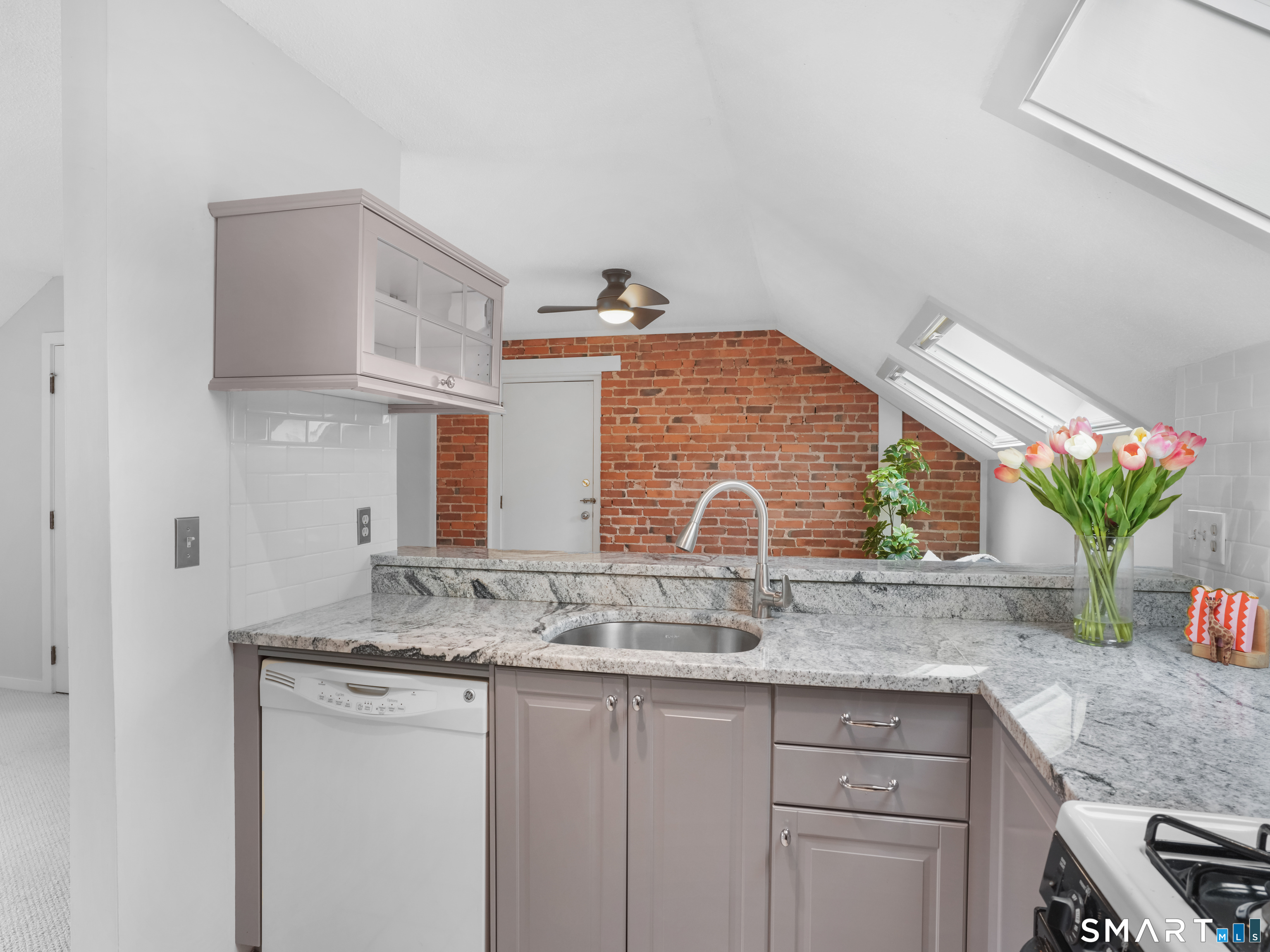 146 Everit Street New Haven CT 06511