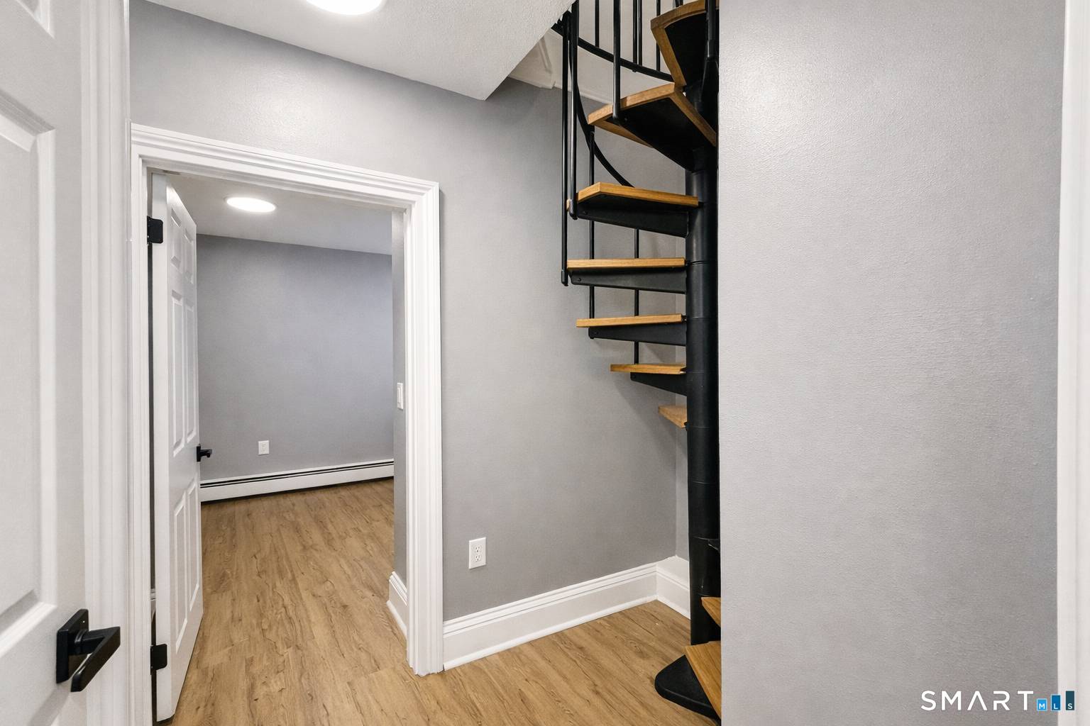 23 Charter Oak Place Hartford CT 06106