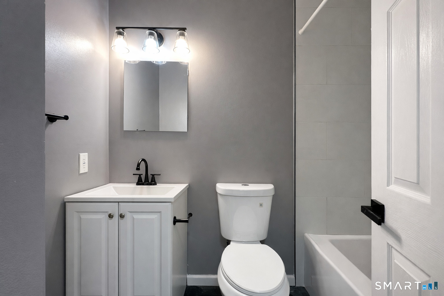 23 Charter Oak Place Hartford CT 06106