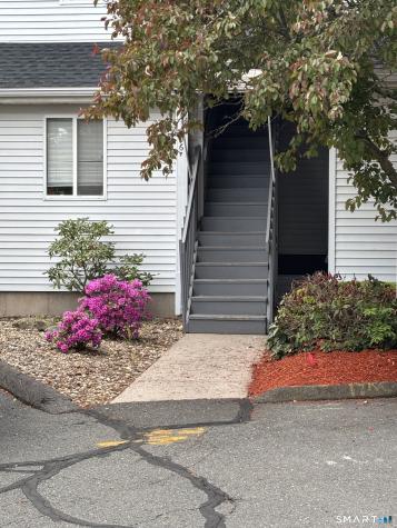 806 Hartford Road Manchester CT 06040