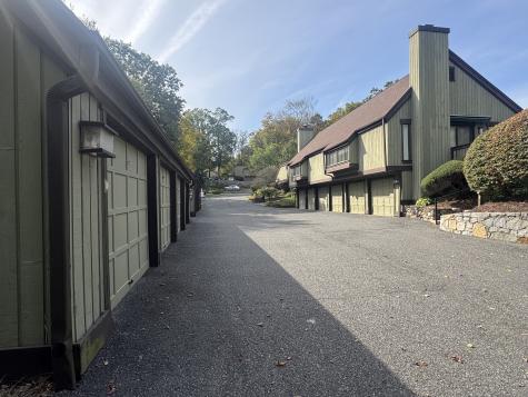 86 Heritage Village Southbury CT 06488