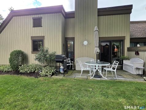 732 Heritage Village Southbury CT 06488