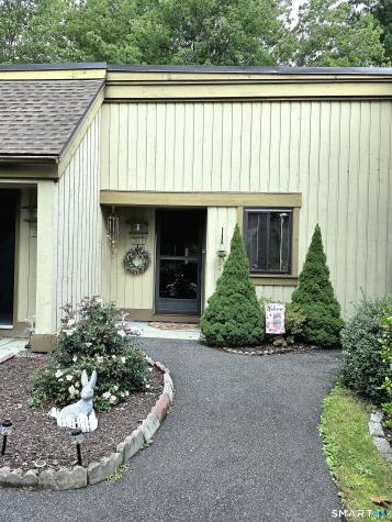 732 Heritage Village Southbury CT 06488