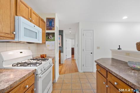 25 Hamden Hills Drive Hamden CT 06518