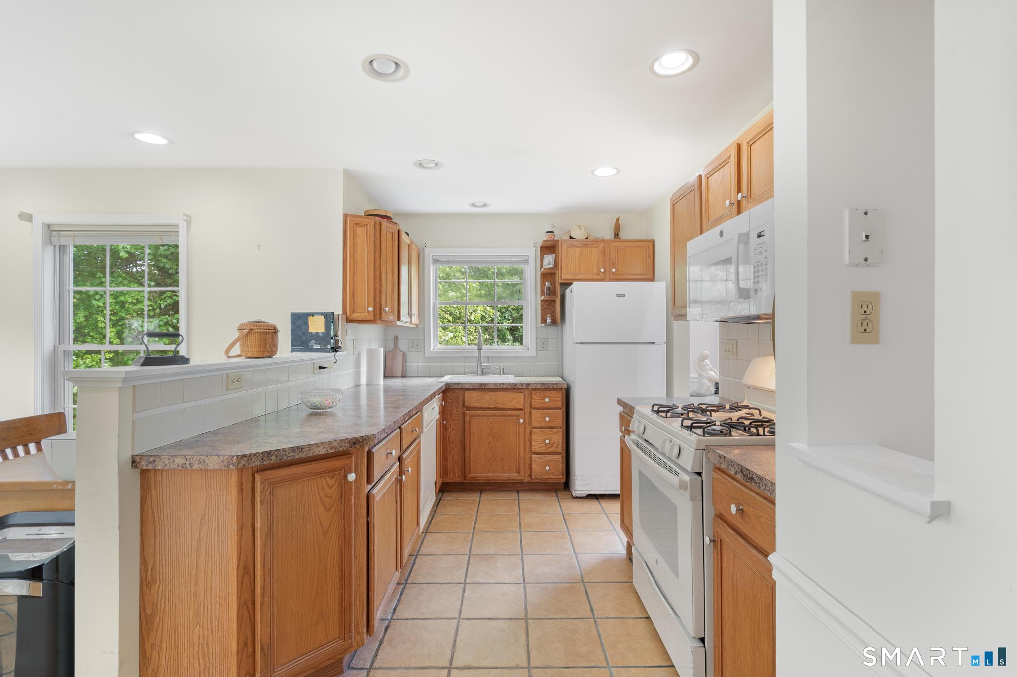 25 Hamden Hills Drive Hamden CT 06518