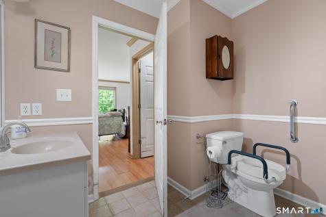 25 Hamden Hills Drive Hamden CT 06518