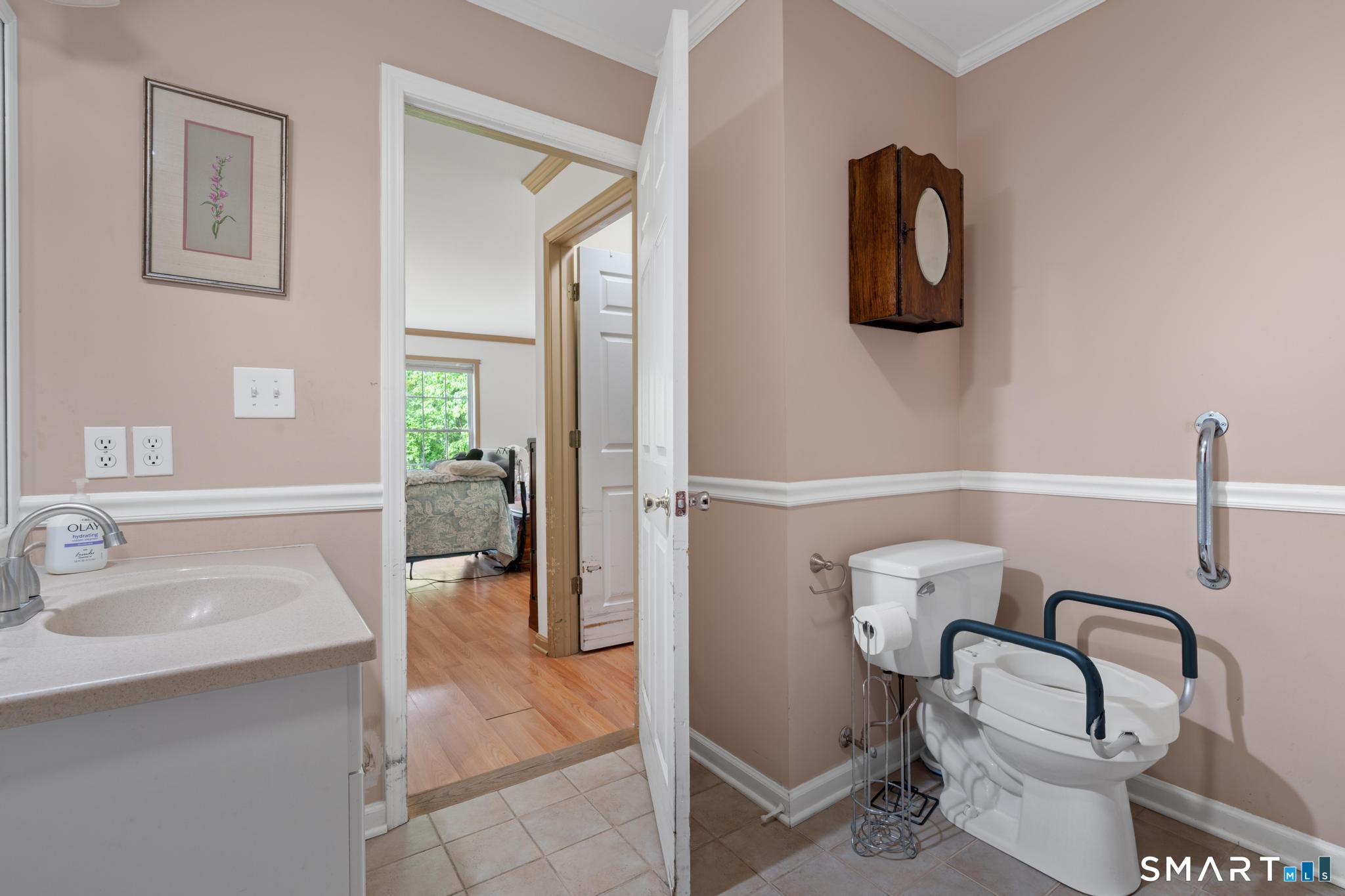 25 Hamden Hills Drive Hamden CT 06518