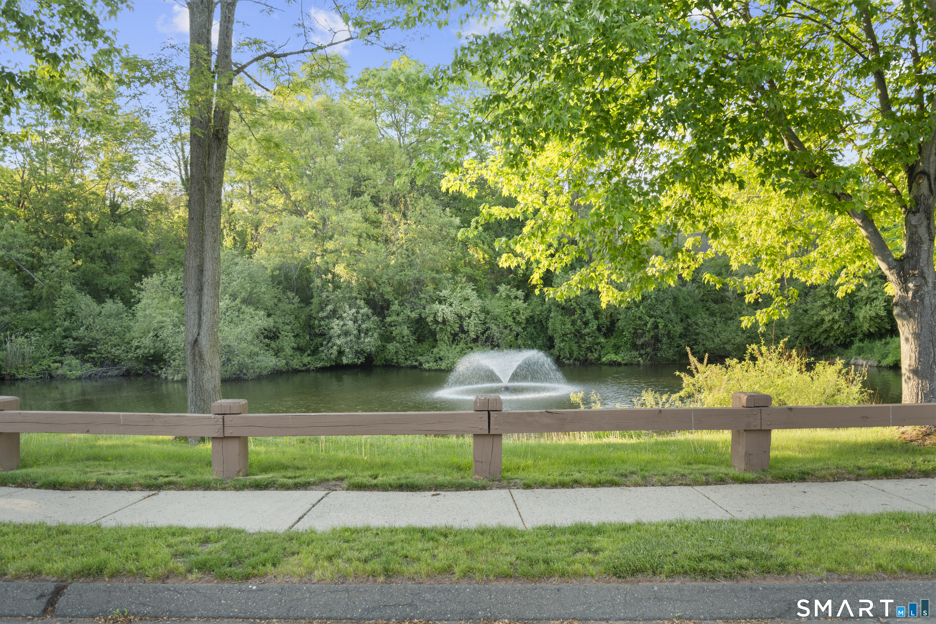 25 Hamden Hills Drive Hamden CT 06518