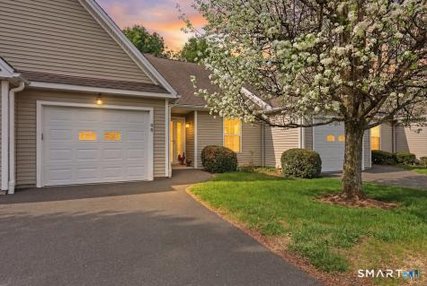98 Haley Lane Newtown CT 06482