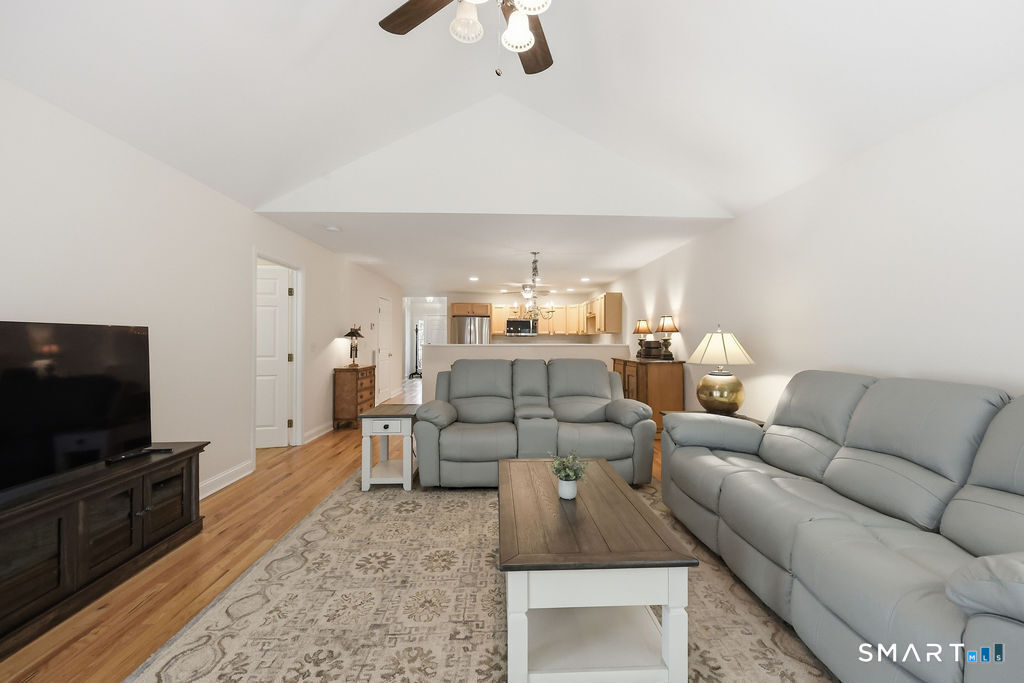 98 Haley Lane Newtown CT 06482