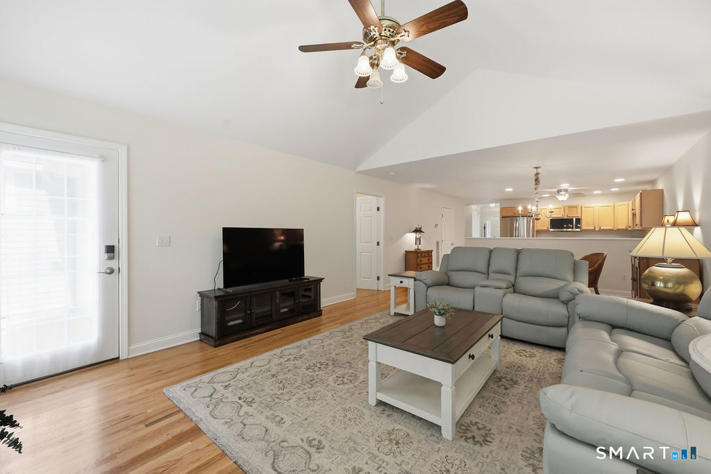 98 Haley Lane Newtown CT 06482