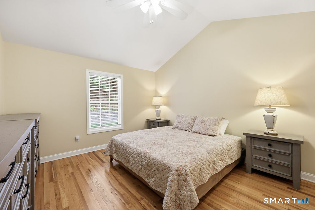 98 Haley Lane Newtown CT 06482
