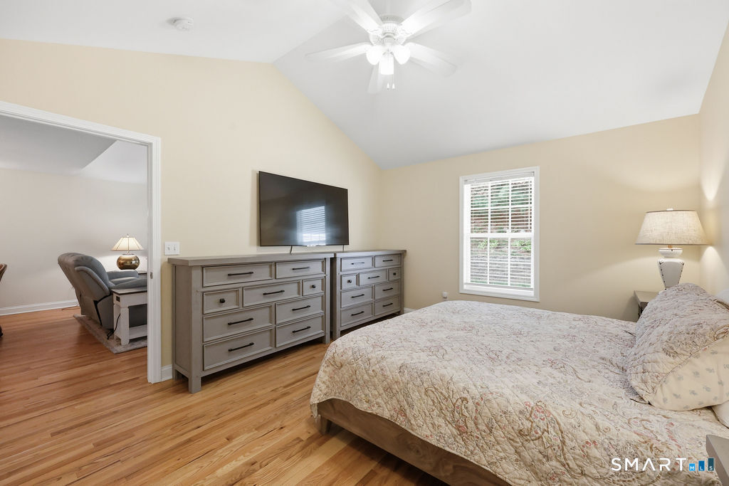 98 Haley Lane Newtown CT 06482