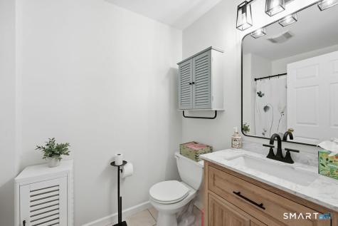 98 Haley Lane Newtown CT 06482