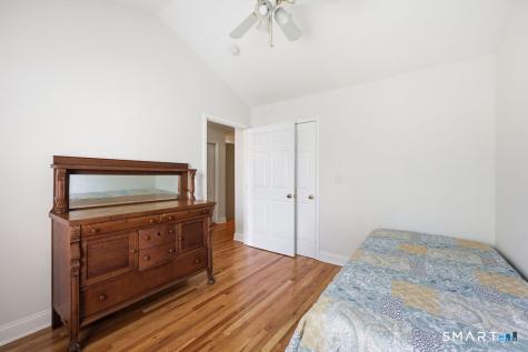 98 Haley Lane Newtown CT 06482