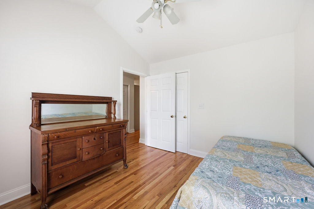 98 Haley Lane Newtown CT 06482