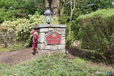 98 Haley Lane Newtown CT 06482