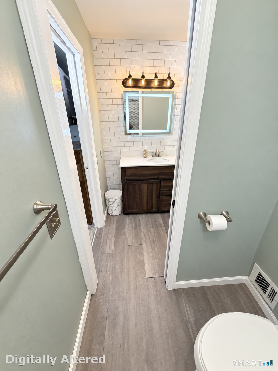 91 Riverview Road East Lyme CT 06333