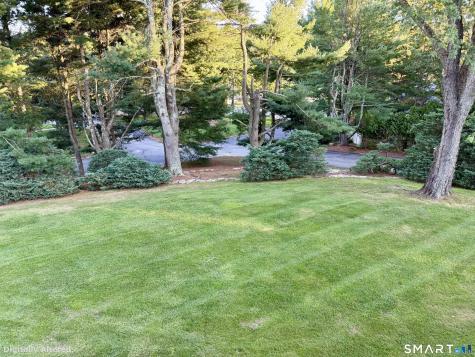 91 Riverview Road East Lyme CT 06333