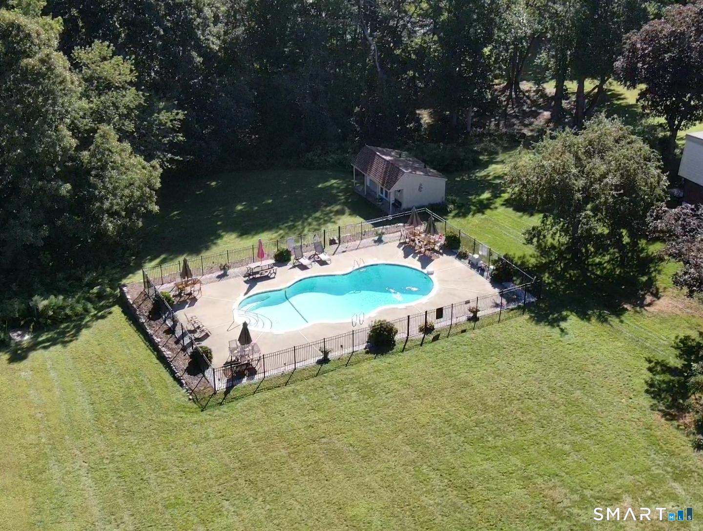 91 Riverview Road East Lyme CT 06333