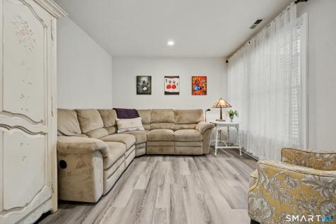 70 Fawn Ridge Lane Norwalk CT 06851