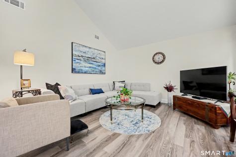 70 Fawn Ridge Lane Norwalk CT 06851