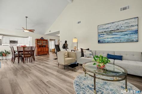70 Fawn Ridge Lane Norwalk CT 06851