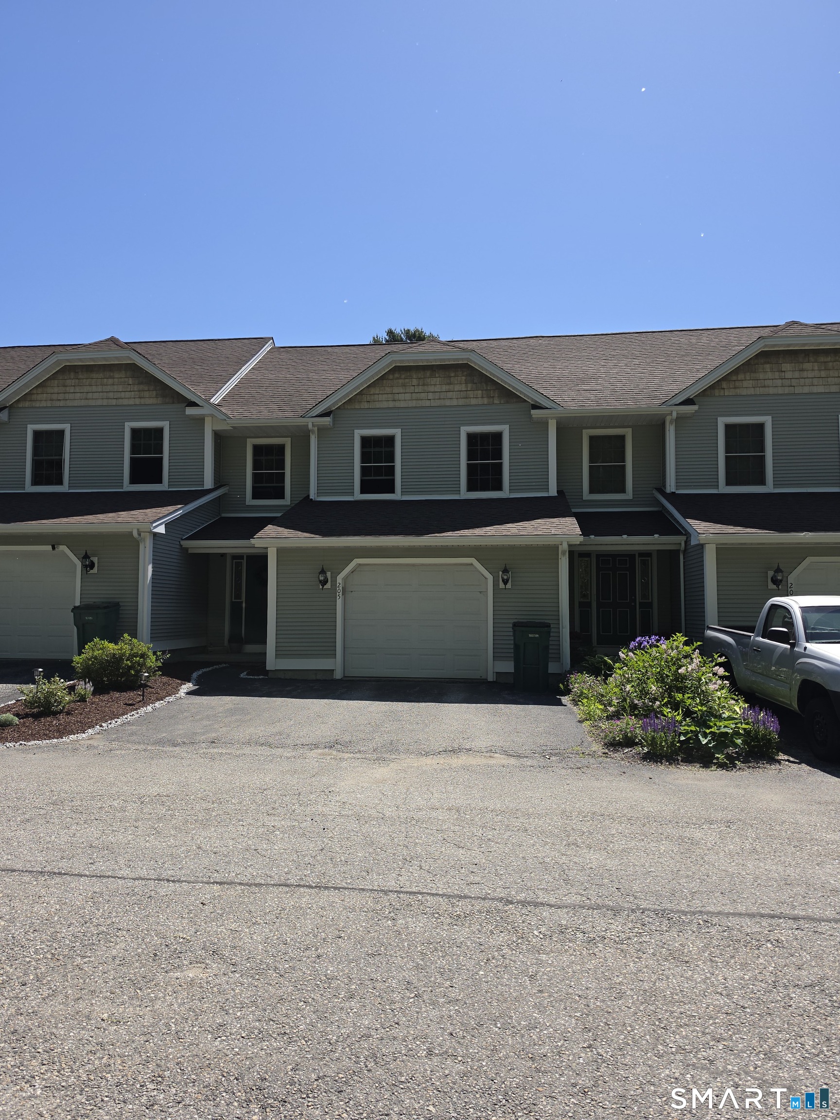 205 Brookes Landing Killingly CT 06239