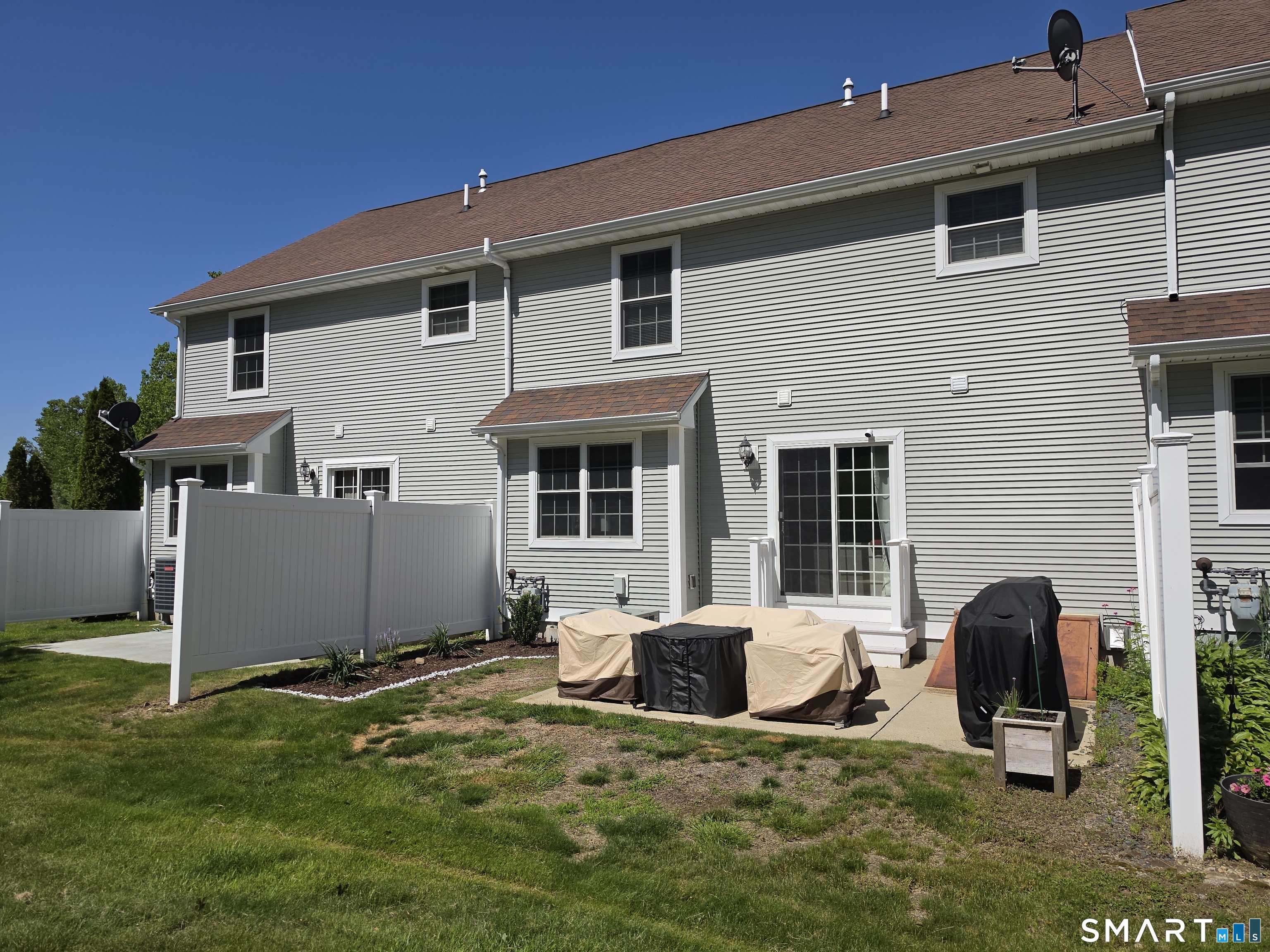 205 Brookes Landing Killingly CT 06239