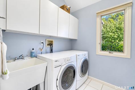 18 Elizabeth Court Stonington CT 06355