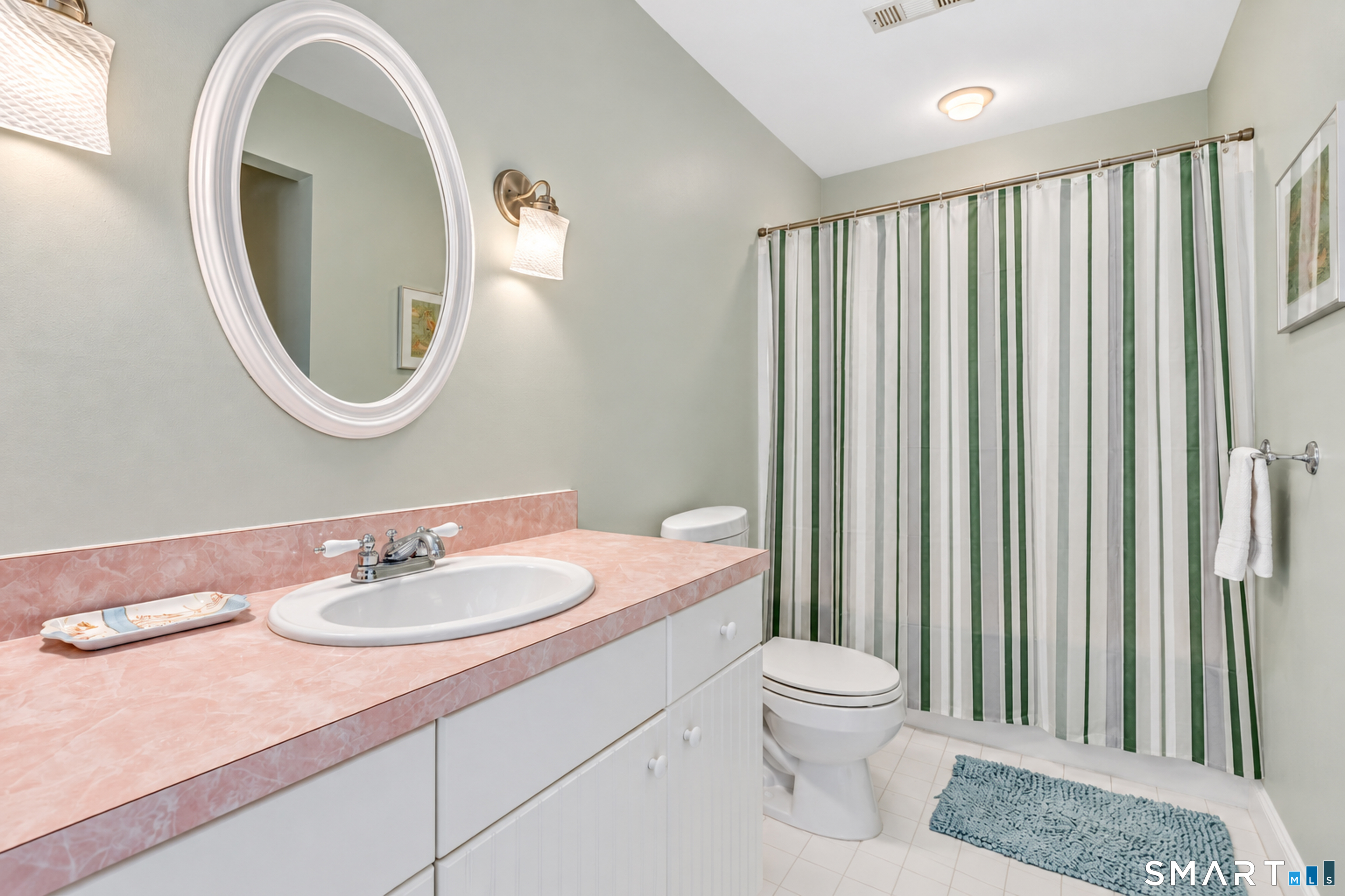 18 Elizabeth Court Stonington CT 06355