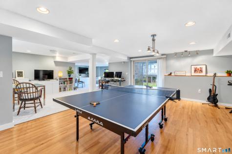18 Elizabeth Court Stonington CT 06355