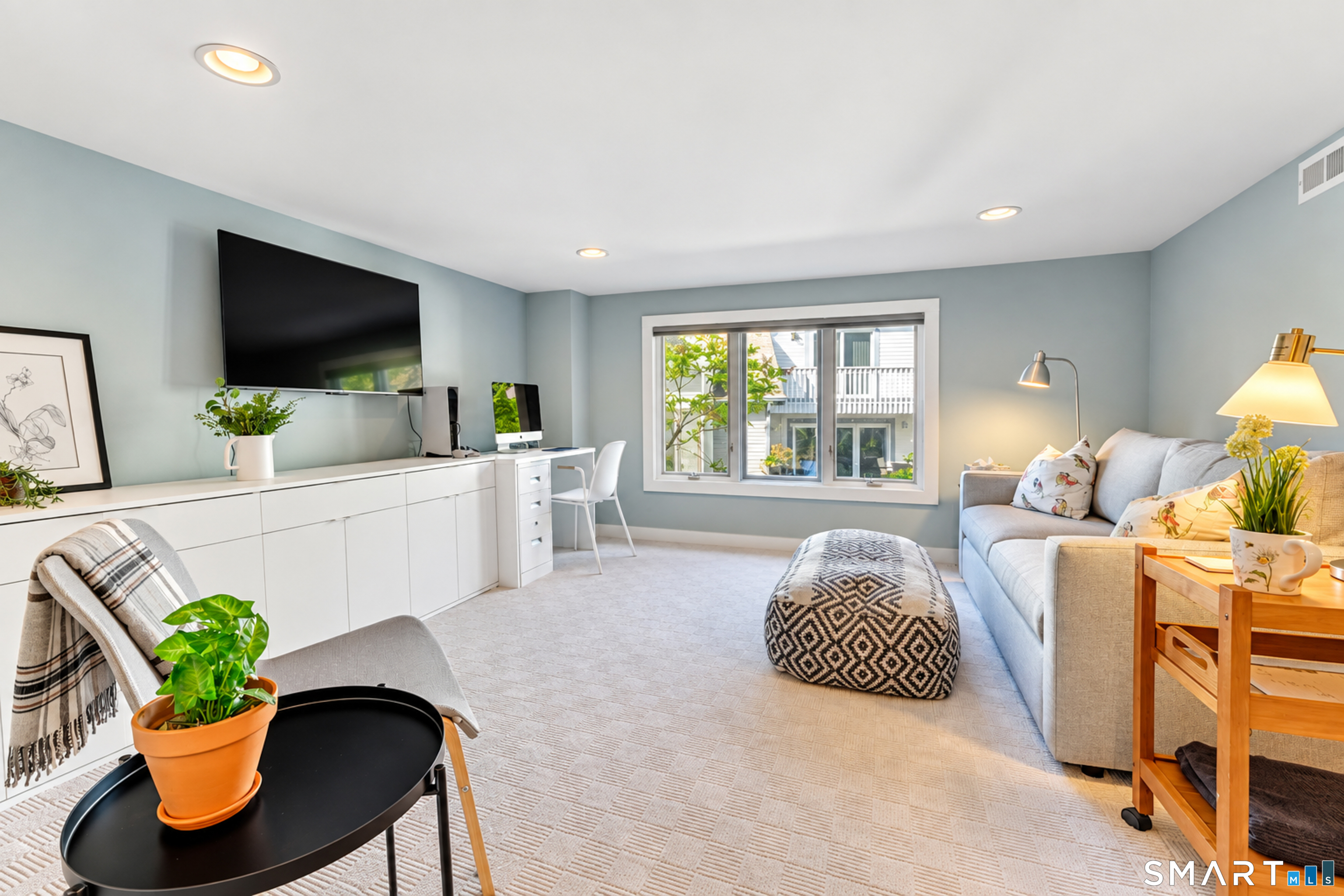 18 Elizabeth Court Stonington CT 06355