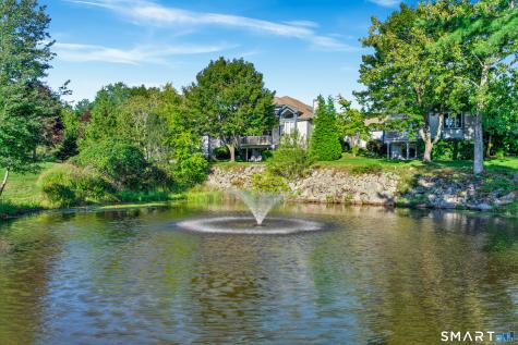 18 Elizabeth Court Stonington CT 06355