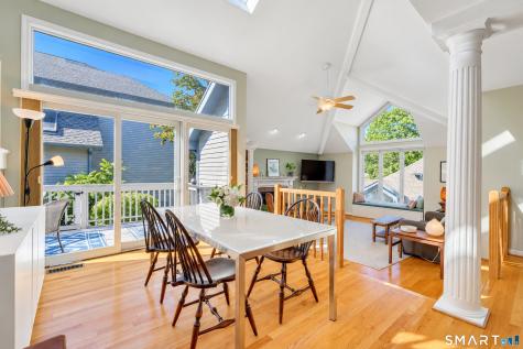 18 Elizabeth Court Stonington CT 06355