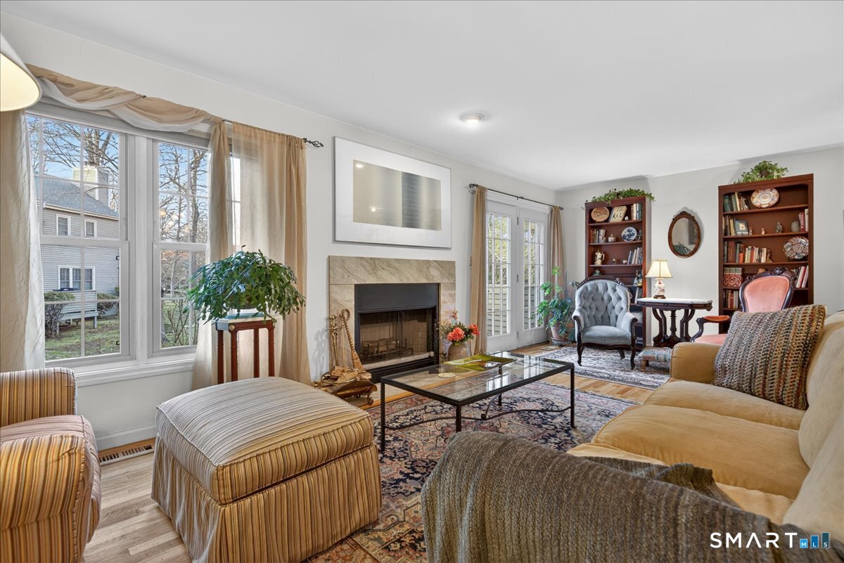 1925 Shepard Avenue Hamden CT 06518