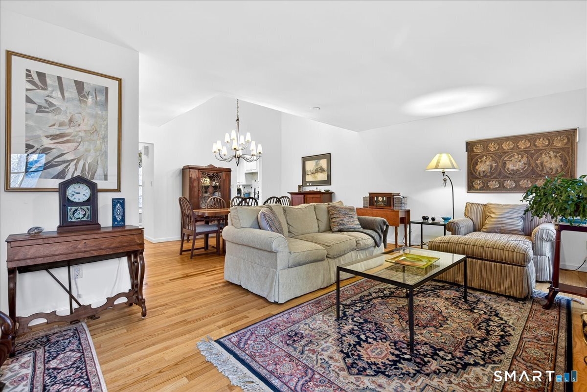 1925 Shepard Avenue Hamden CT 06518