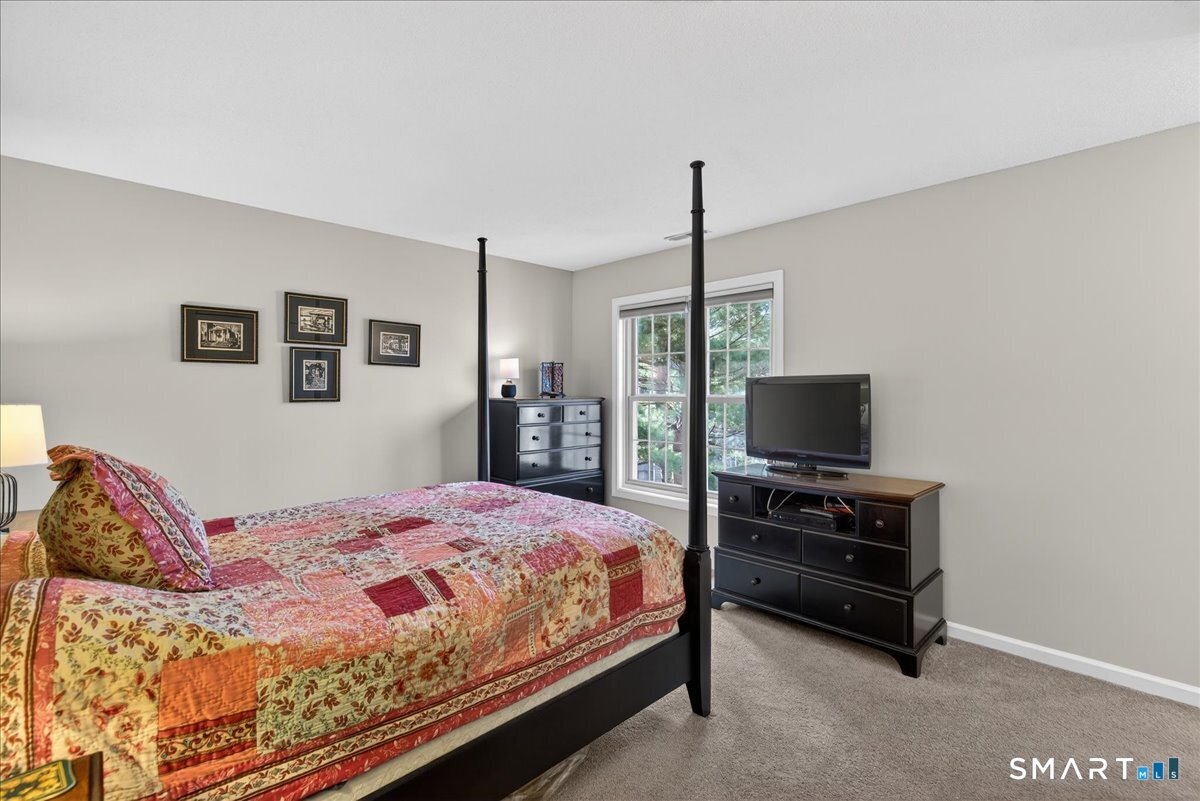 1925 Shepard Avenue Hamden CT 06518
