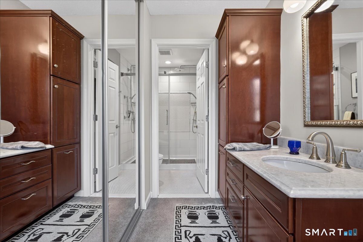1925 Shepard Avenue Hamden CT 06518
