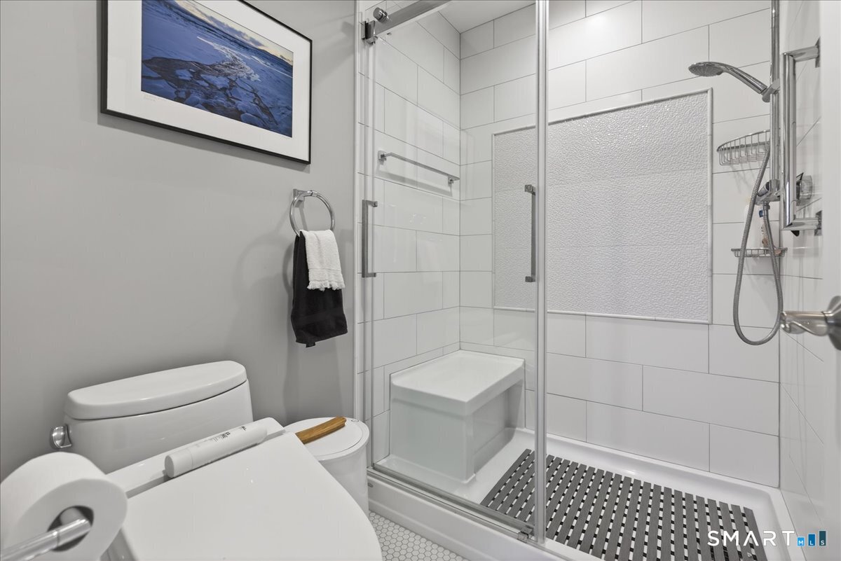1925 Shepard Avenue Hamden CT 06518