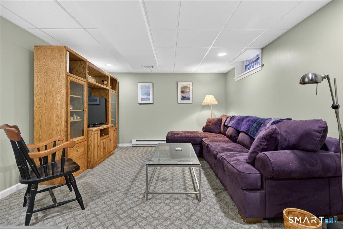 1925 Shepard Avenue Hamden CT 06518