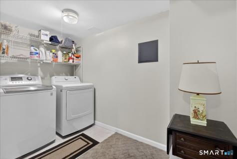 1925 Shepard Avenue Hamden CT 06518