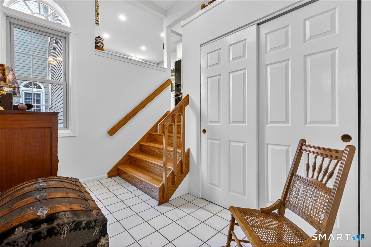 1925 Shepard Avenue Hamden CT 06518