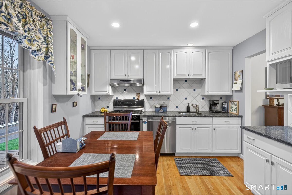 1925 Shepard Avenue Hamden CT 06518