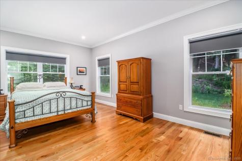 11 Tall Oaks Drive New Milford CT 06776